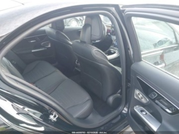 Mercedes Klasa C W206 2024 Mercedes-Benz Klasa C 300 2024 2.0 Benzyna 255KM, zdjęcie 12