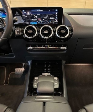 Mercedes GLA II Off-roader 1.3 200 163KM 2020 Mercedes-Benz GLA Salon Polska ASO R-CARS Warszawa 1.3 Benzyna 163KM, zdjęcie 14