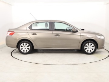 Peugeot 301 Sedan 1.2 PureTech 82KM 2015 Peugeot 301 1.2 PureTech, Salon Polska, zdjęcie 5