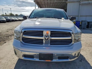  RAM 1500 Classic Slt 2019 5.7 Benzyna 395KM, zdjęcie 5