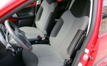 Toyota Aygo I Hatchback 5d Facelifting 1.0 VVT-i 68KM 2013 Toyota Aygo LED 5 Drzwi Zadbany KLIMA Benzyna 68KM, zdjęcie 16