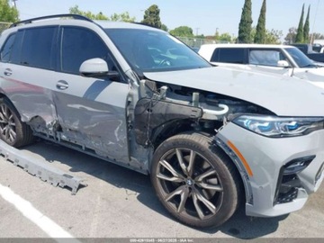 BMW X7 2022 BMW X7 M50I 2022 4.4l 4.4 Benzyna 523KM, zdjęcie 7