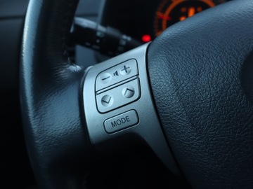 Toyota Corolla X Sedan 1.4 D-4D 90KM 2007 Toyota Corolla 1.4 D-4D, Salon Polska, zdjęcie 15