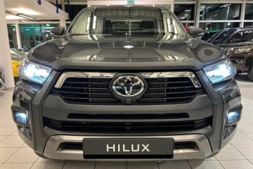 Toyota Hilux VIII Podwójna kabina Facelifting 2024 2.8 D-4D 204KM 2026 TOYOTA HiLux Double Cab Invincible Pickup 2.8 204KM 2026, zdjęcie 1