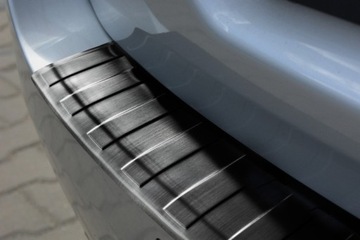 BMW 5 F11 10-17 VRSTVA NA NÁRAZNÍK ZADNÍ BLACK