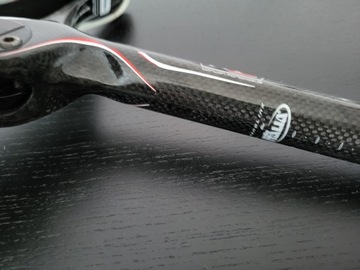 Подседельный штырь Monolink и карбоновое седло Selle Italia slr