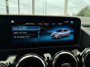 Mercedes Klasa B W247 Sports Tourer 1.3 B180  136KM 2020 Mercedes-Benz B 180 Progressive / 1właściciel / Sa, zdjęcie 35