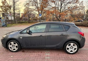 Opel Astra J GTC 1.4 Turbo ECOTEC 120KM 2013 Opel Astra 1.4B 120Ps PolSkora Klimatronik Podgrzewana kierownicafotele 1, zdjęcie 10