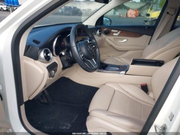 Mercedes GLC C254/X254 2022 Mercedes-Benz GLC 300 suv 2.0 Benzyna 255KM, zdjęcie 10