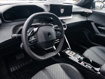 Peugeot 2008 II 2025 Od ręki - Allure EAT8 1.2 PureTech 130KM / Pakiet Vision i Drive Assist, zdjęcie 5