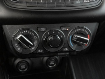 Suzuki Swift VI Hatchback Facelifting 1.2 DualJet SHVS 83KM 2021 Suzuki Swift WD7957P#1.2 Dualjet SHVS Premium, zdjęcie 16