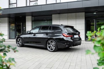 BMW Seria 3 G20-G21 Touring 2.0 330e 292KM 2022 BMW 3 Touring 330 e Plug-in-Hybrid xDrive 2022 M-Performance FV VAT 23%, zdjęcie 1