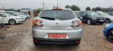 Renault Megane III Grandtour 1.4 16v TCe 130KM 2011 Renault Megane Duża Navi panorama dach, zdjęcie 4