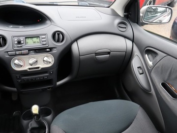 Toyota Yaris I 1.3 i 16V 86KM 2003 Toyota Yaris 1.3 VVT-i, Salon Polska, zdjęcie 7