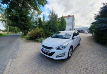 Hyundai i40 Kombi 1.7 CRDi HIGH 136KM 2014 Hyundai i40 Hyundai i40 i40cw 1.7 CRDi 5 Star Edition 1.7 Diesel 136KM