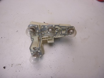 BMW E90 WKŁAD LAMPY W BŁOTNIK LEWY TYŁ