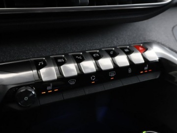 Peugeot 5008 II Crossover 1.6 THP 165KM 2018 Peugeot 5008 7 os. automat full LED, zdjęcie 26