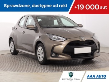 Toyota Yaris IV Hatchback 1.5 Dynamic Force 125KM 2023 Toyota Yaris 1.5 VVT-i, Salon Polska