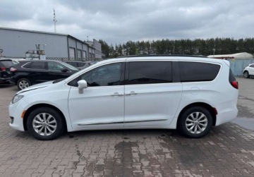 Chrysler Pacifica II 2017 Chrysler Pacifica 2017 Chrysler Pacifica 3.6L - w Polsce po oplatach i akc, zdjęcie 5