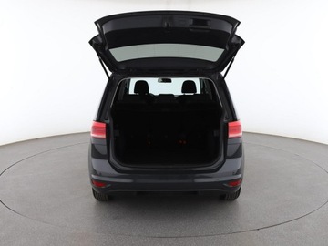 Volkswagen Touran III 1.2 TSI 110KM 2017 Volkswagen Touran navigacja klimatyzacja grzane, zdjęcie 18