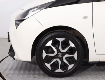 Toyota Aygo II Hatchback 3d Facelifting 1.0 VVT-i 72KM 2018 Toyota Aygo 1.0 VVT-i, Salon Polska, Klima, zdjęcie 14