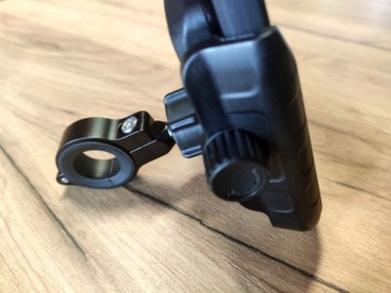 Держатель для телефона GPS Регулируемая ширина для руля мотоцикла / зеркала