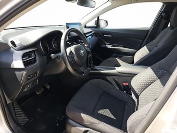 Toyota C-HR I Crossover Facelifting 1.8 Hybrid 122KM 2023 Toyota C-HR 1.8 Hybrid GPF Comfort, zdjęcie 12