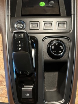 ЦЕНТРАЛЬНЫЙ ТУННЕЛЬ, ПАНЕЛЬ ЗАРЯДКИ CITROEN C5 AIRCROSS