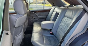 Mercedes W124 Sedan 2.0 136KM 1993 Mercedes-Benz W124 (1984-1993) 2.0I 136KM Klima Skora Z Grecji Bez rdzy, zdjęcie 8