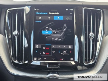 Volvo XC60 II 2025 Volvo XC 60 FV23 Plus Dark B5 250KM AWD ACC Kamera, zdjęcie 28