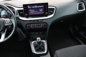 Kia Ceed III Kombi Facelifting 1.5 T-GDI 160KM 2022 Kia Ceed 1.5 T-GDI MHEV, Salon Polska, zdjęcie 7