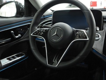 Mercedes Klasa E W214 Sedan 2.0 220d 197KM 2025 E Klasa 220 d 4-Matic Avantgarde 2.0 (197KM) 2025, zdjęcie 9