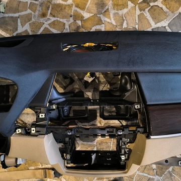 BMW X5 E70 FACELIFT DESKA ROZDĚLOVAČE KONZOLA AIRBAG PÁSY