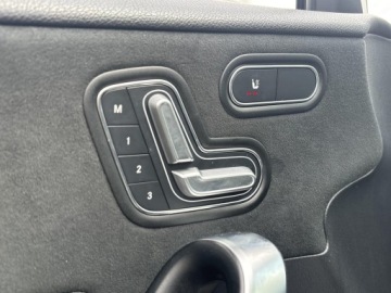 Mercedes Klasa A W177/V177 Sedan Facelifting 2.0 220 190KM 2023 Mercedes-Benz A 220, zdjęcie 19