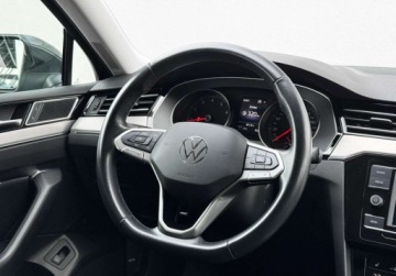 Volkswagen Passat B8 Variant Facelifting 2.0 TSI 190KM 2022 Volkswagen Passat LED Travel Assist Kamera ACC Salon Polska FVAT23, zdjęcie 14