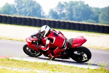 SKÓRZANY Kombinezon Motocyklowy SPORTOWY + GRATIS