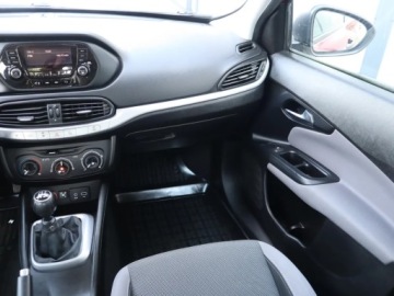 Fiat Tipo II Sedan 1.4 95KM 2016 Fiat Tipo 1.4 16V, Salon Polska, GAZ, Klima, zdjęcie 7
