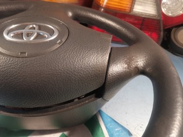 трехспицевая подушка на руль TOYOTA COROLLA IX