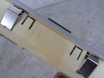 BMW E39 LAMPA POLSTROVÁNÍ 8363265