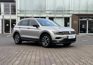 Volkswagen Tiguan II SUV 1.5 TSI EVO 150KM 2019 Volkswagen Tiguan 1.5 IQ-Drive R-line Vatmarza Panorama 1.5 Benzyna 150KM, zdjęcie 2