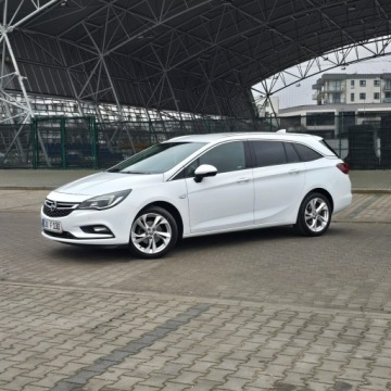 Opel Astra J GTC 1.4 Turbo ECOTEC 140KM 2016 Opel Astra K 1.4 Turbo Cosmo, zdjęcie 1