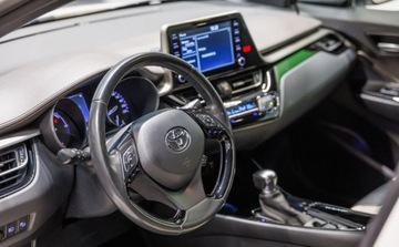 Toyota C-HR I Crossover Facelifting 2.0 Hybrid Dynamic Force 184KM 2021 Toyota C-HR 2.0 Hybrid Executive VIP 2.0 Hybryda 184KM, zdjęcie 19
