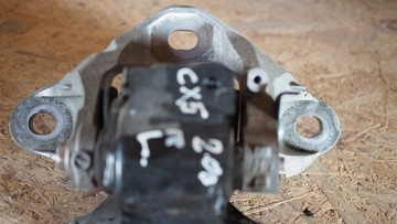 Кронштейн коробки передач MAZDA CX5 II 2.0B механика 18 лет