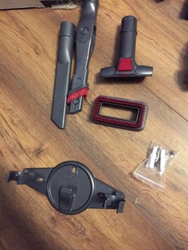 Ручной пылесос Hoover Freedom FD22RP011.