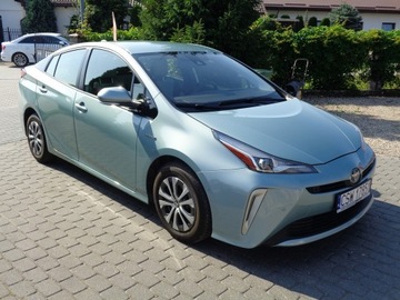 Toyota Prius IV 2021 TOYOTA PRIUS 1.8 Hybrid 4x4 F vat, zdjęcie 1