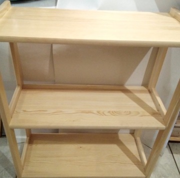 Ажурная полка из сосны с 4 полками.