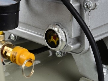 МАСЛЯНЫЙ КОМПРЕССОР 50л 8 бар