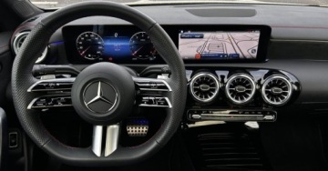 Mercedes CLA C118/X118 Coupe Facelifting 1.3 200 163KM 2024 Mercedes-Benz CLA Salon PL AMG 7G-DCT Panorama Kamera Multibeam LED BlindS, zdjęcie 14