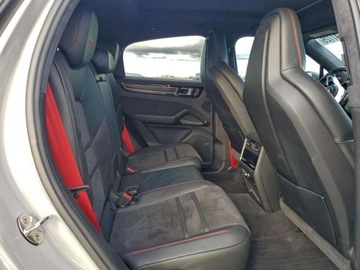 Porsche Cayenne III 2023 Porsche Cayenne GTS Coupe 2023 2.9l 2.9 Benzyna 453KM, zdjęcie 10