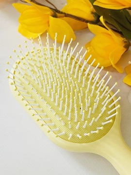 ЩЕТКА ДЛЯ ВОЛОС ОДНОЦВЕТНАЯ, ПАСТЕЛЬНЫЕ ЦВЕТА